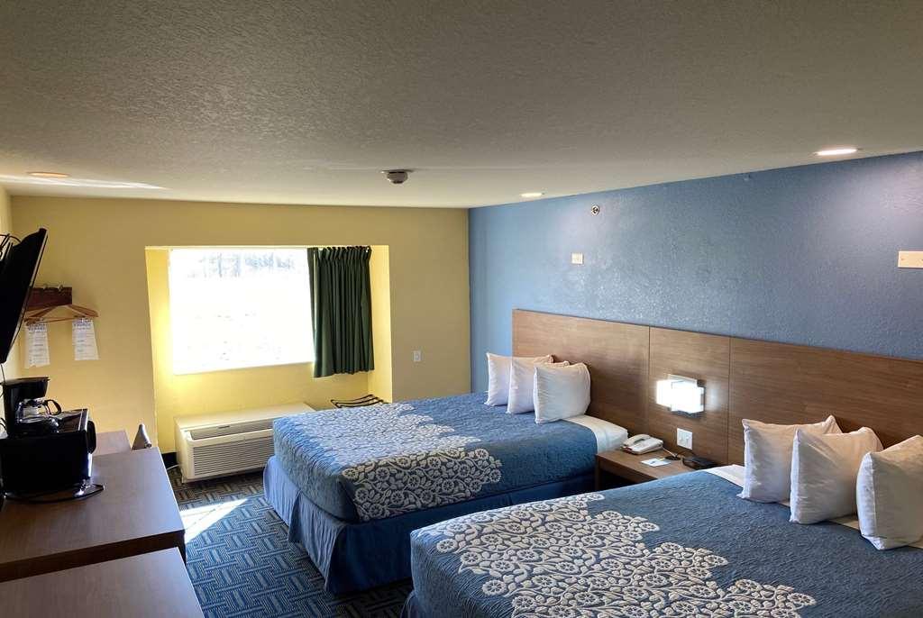 Days Inn Прайор-Крік Номер фото